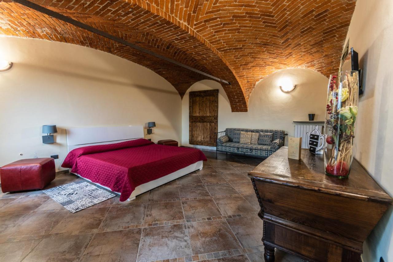 Certe Notti Langhe Acomodação com café da manhã Casa Furno Exterior foto